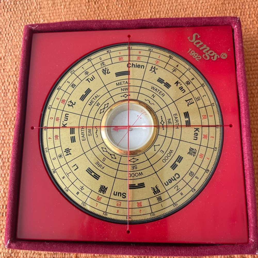 Feng shui Sangs Lo Pan 1992. Excellent condition.